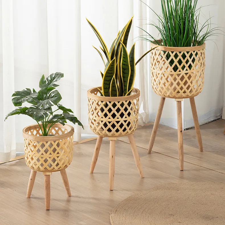 RattanBloom™ 3dílná stojací sada květináčů