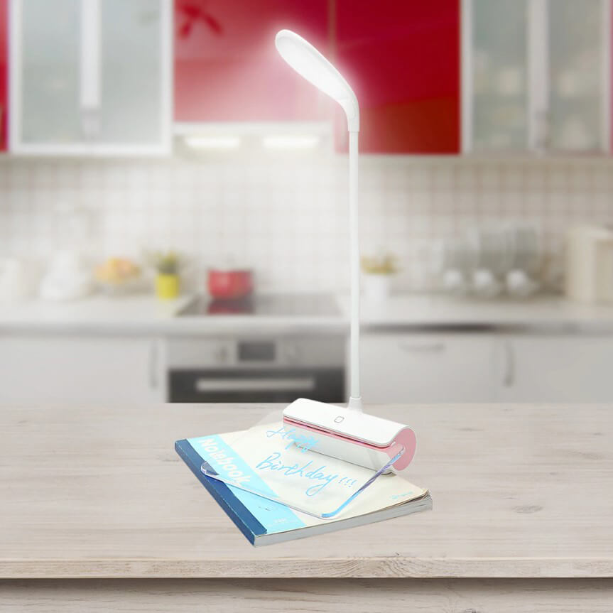 Lampka LED z tablicą na notatnik