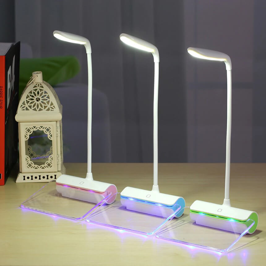Lampka LED z tablicą na notatnik