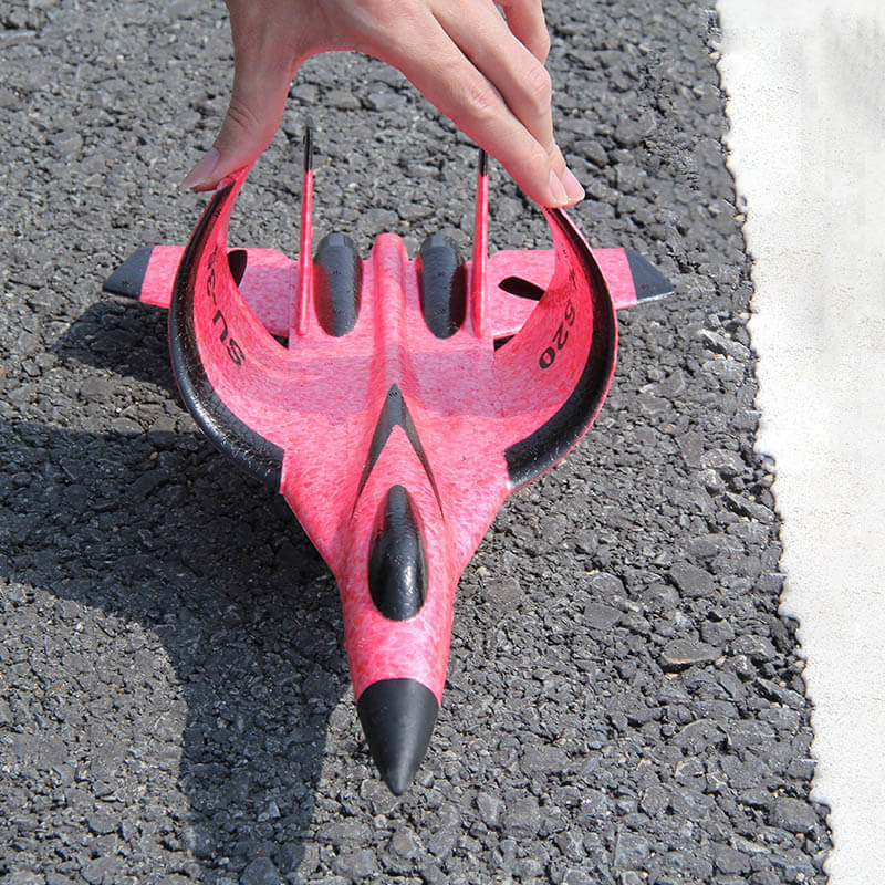 Avion de luptă cu telecomandă AirJet