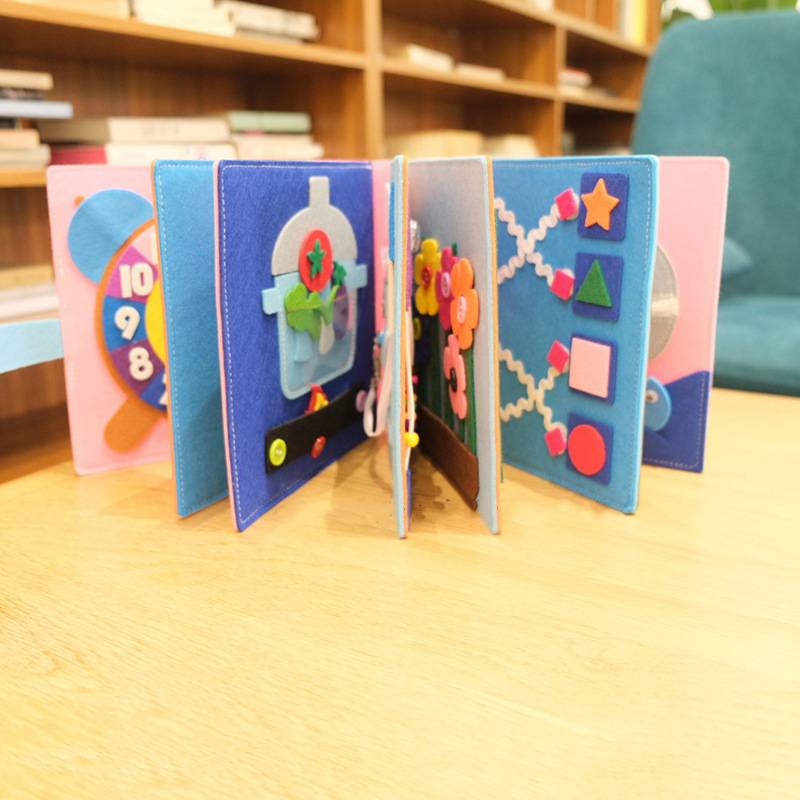 Carte interactivă Montessori RainbowDays