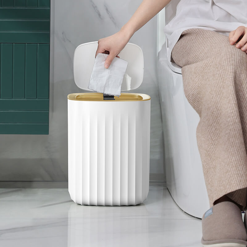 Coș de gunoi inteligent CleanUp