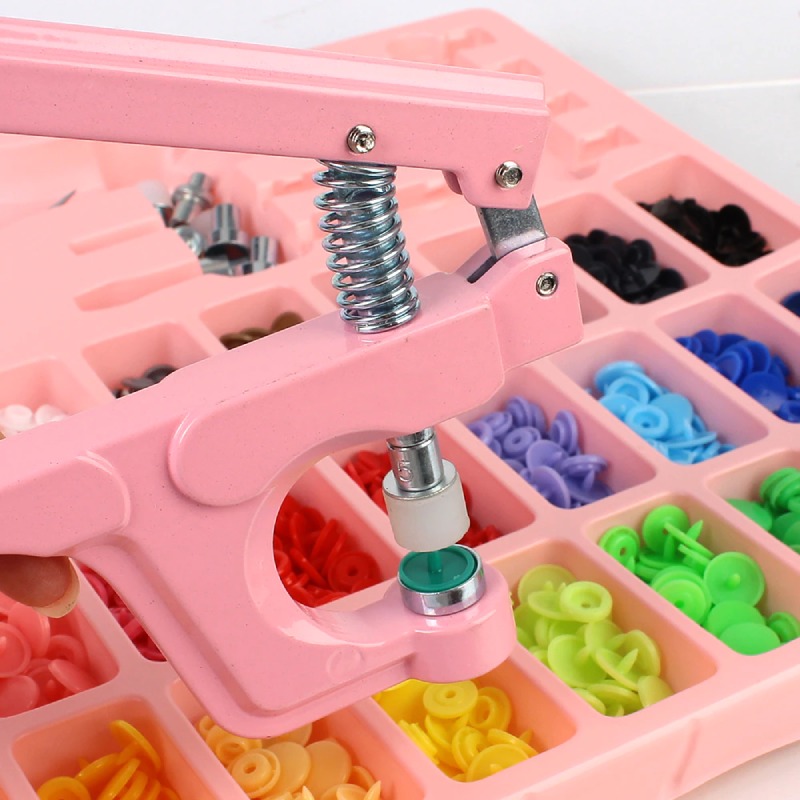 Set pentru fixarea capselor Snapsi
