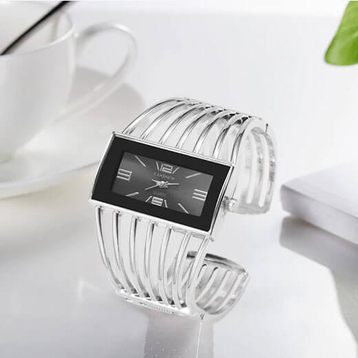 Elegantné dámske hodinky Arianna